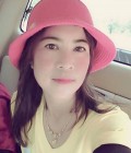 Dating Woman Thailand to ไทย : Dueanlada, 50 years
